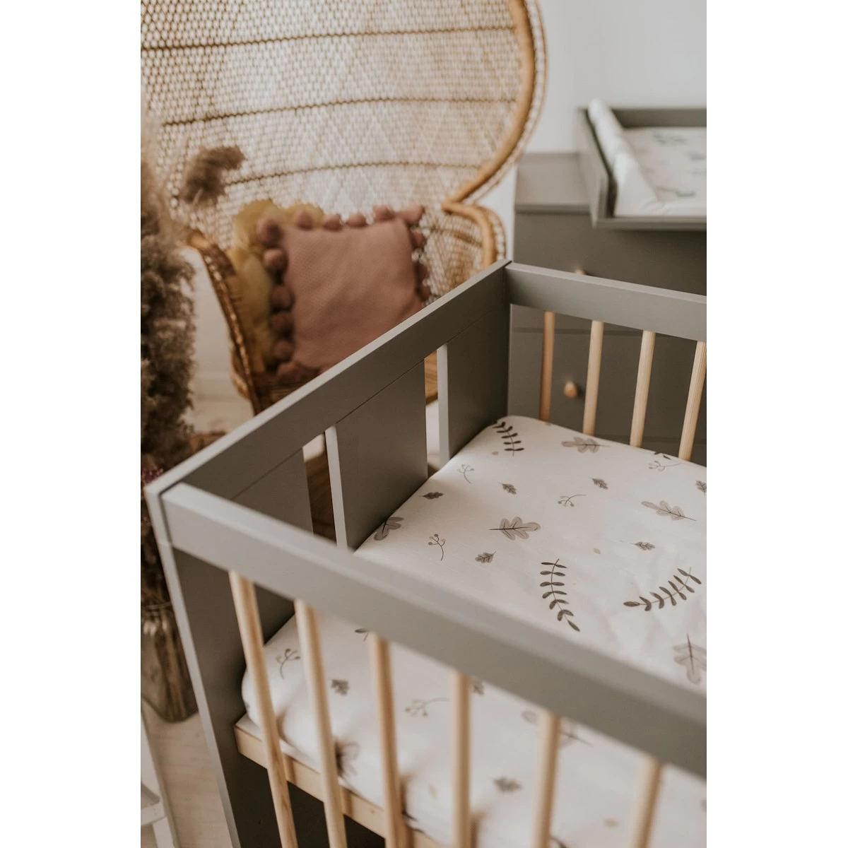 Babykamer Bo: Ledikant, Commode En 2-Deurskast - Afbeelding 11