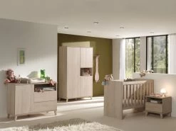 Meegroei Babykamer Pauline: Meegroei Ledikant En Commode